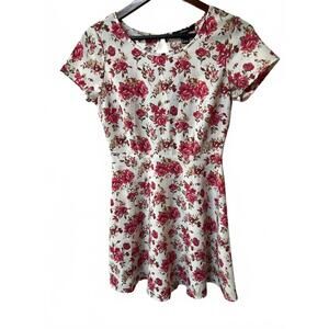 Forever 21 , Floral Mini Dress With Short Sleeves